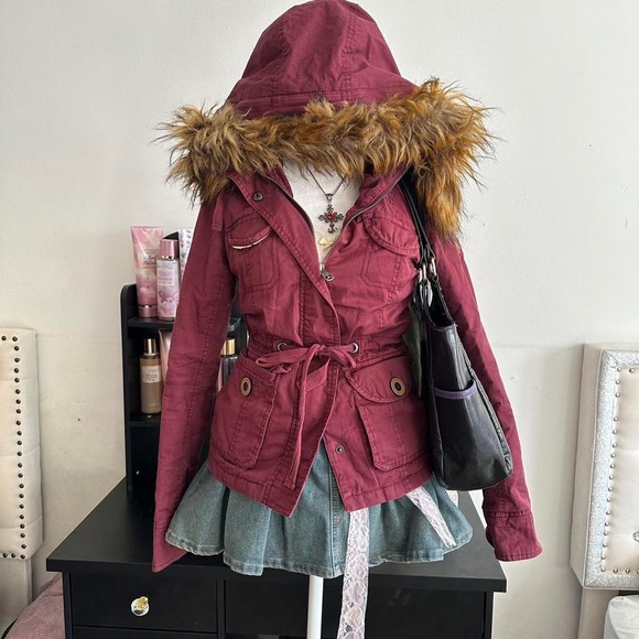 Vintage Jacket with Faux Fur Hood - Picture 1 of 8